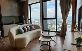 Expressionz Designer Suites Host By Aurora Premium Stay