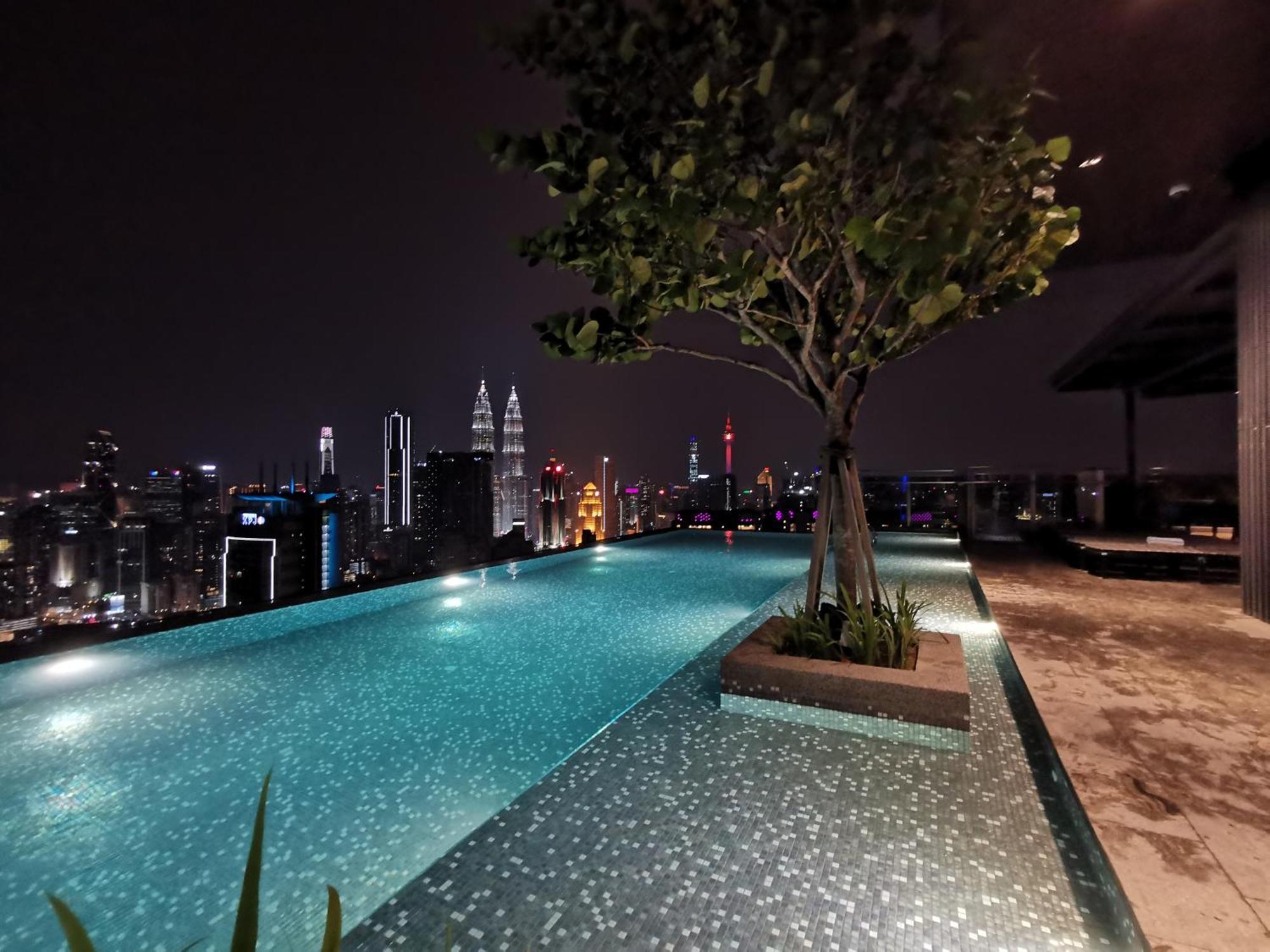 Expressionz Designer Suites Host By Aurora Premium Stay Kuala Lumpur Exterior photo