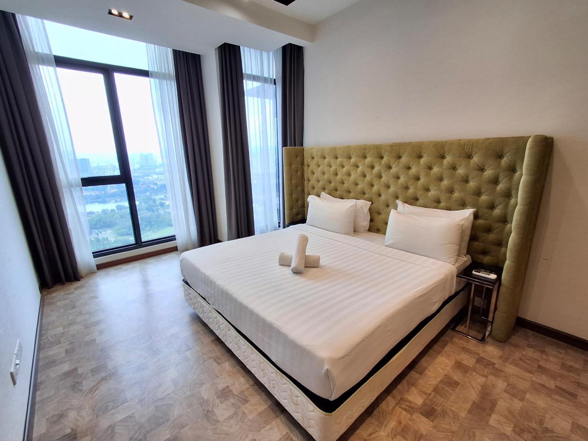 Expressionz Designer Suites Host By Aurora Premium Stay Kuala Lumpur Exterior photo