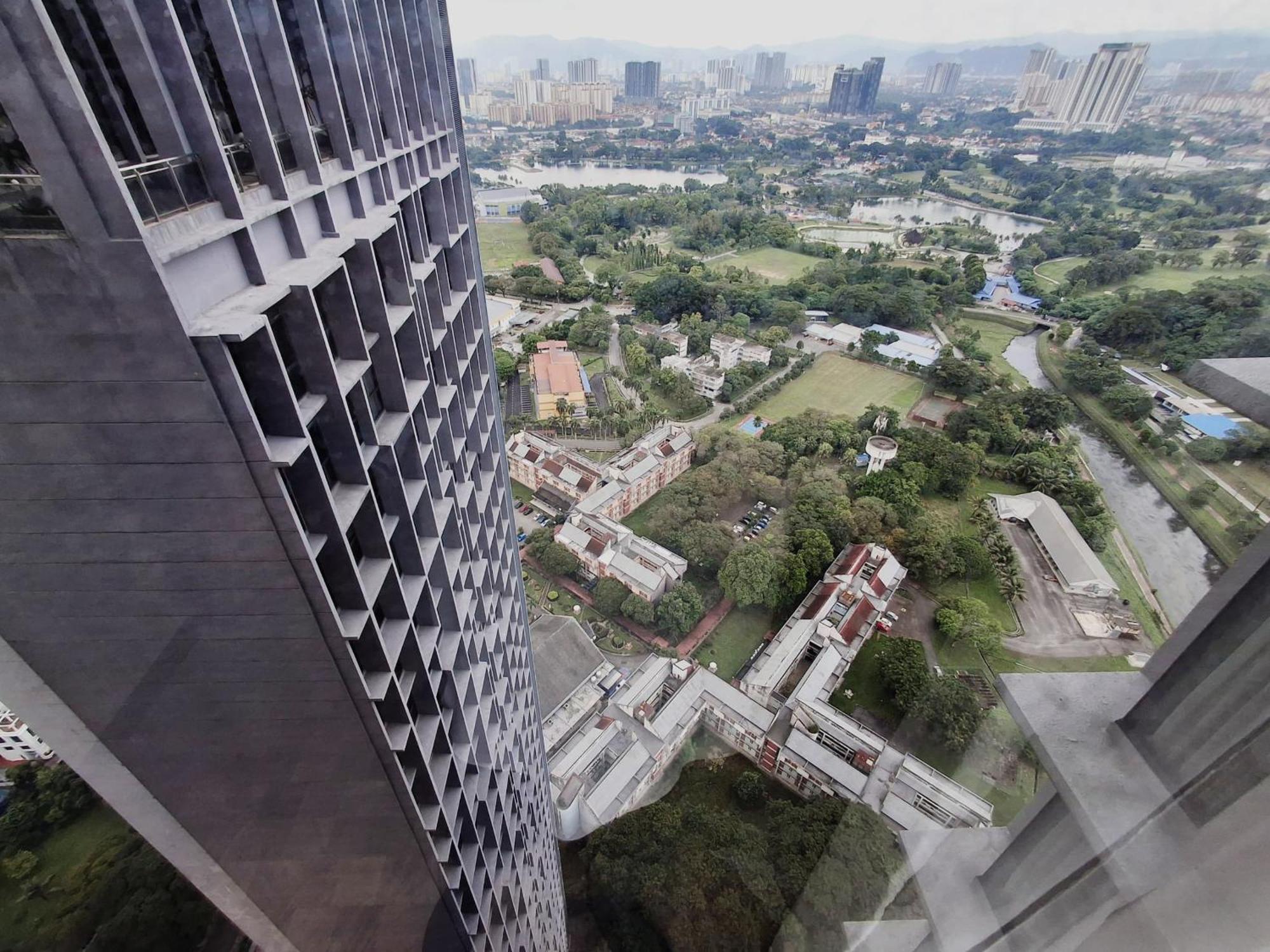 Expressionz Designer Suites Host By Aurora Premium Stay Kuala Lumpur Exterior photo