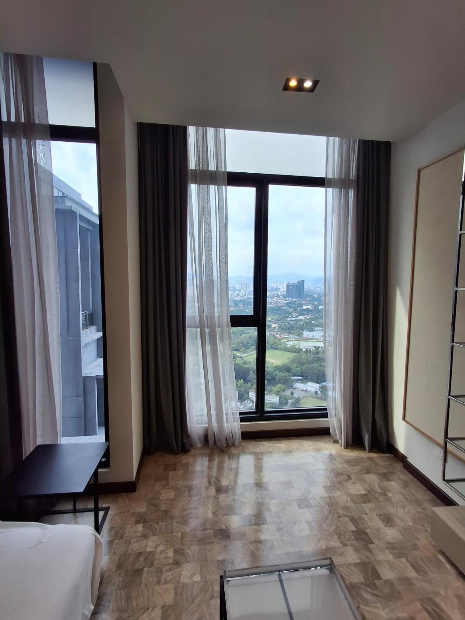 Expressionz Designer Suites Host By Aurora Premium Stay Kuala Lumpur Exterior photo