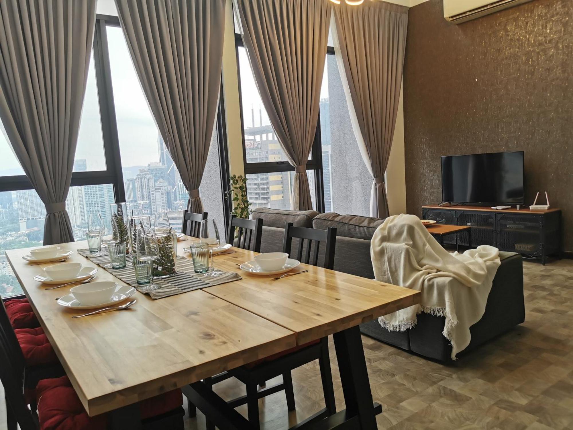 Expressionz Designer Suites Host By Aurora Premium Stay Kuala Lumpur Exterior photo